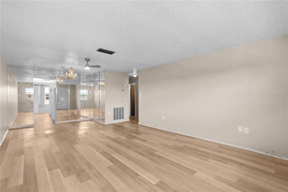 5603 80TH STREET #512 St Petersburg, FL 33709