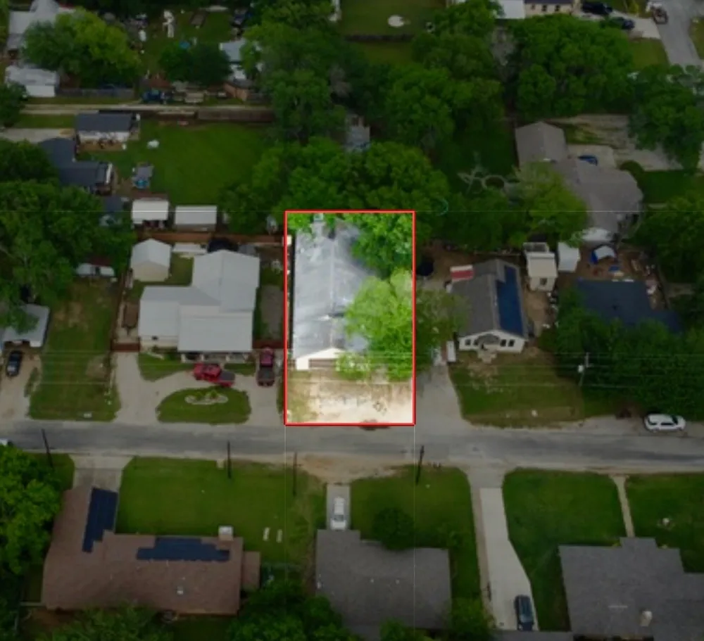 417 S Prairie St Pilot Point, TX 76258