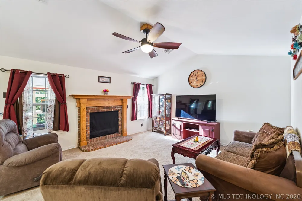 91 Plum Tree Road Salina, OK 74365
