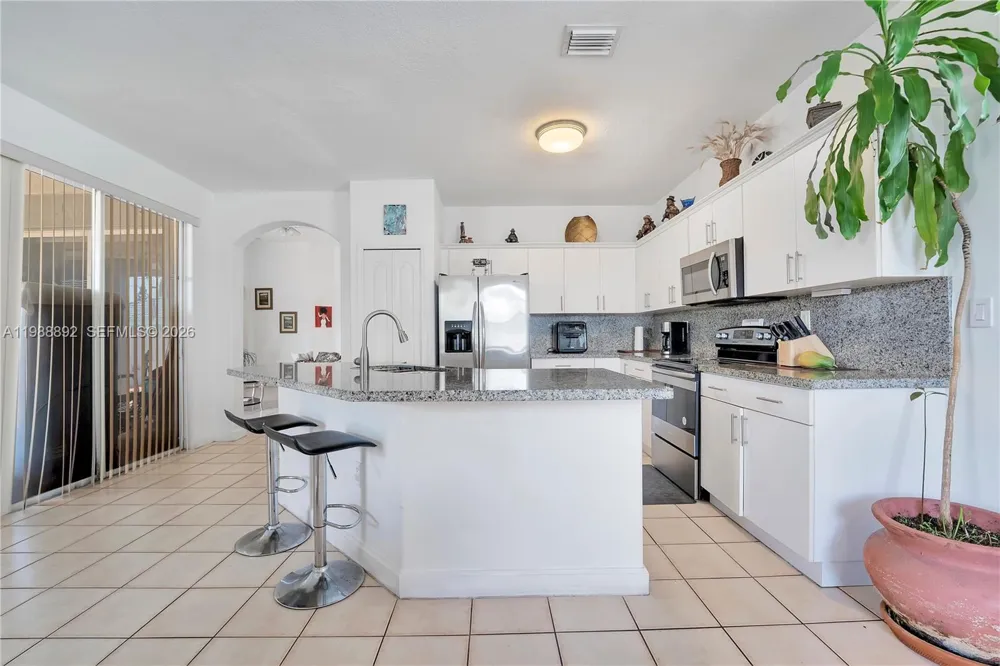 1173 NW 135th Ct Miami, FL 33182