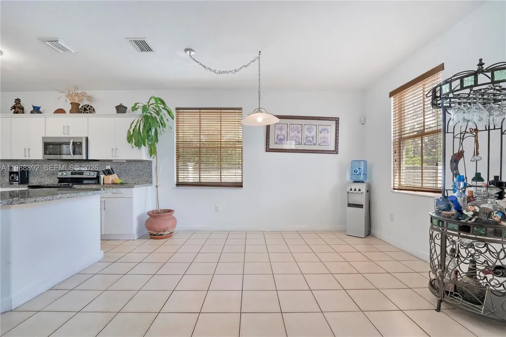 1173 NW 135th Ct Miami, FL 33182
