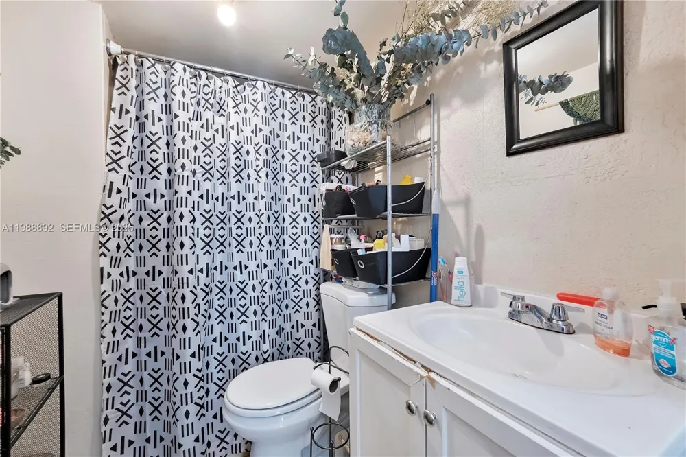 1173 NW 135th Ct Miami, FL 33182