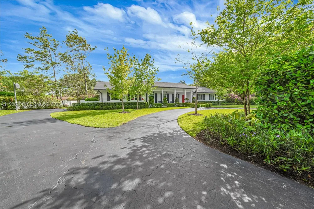 10705 SW 128th Ter Miami, FL 33176