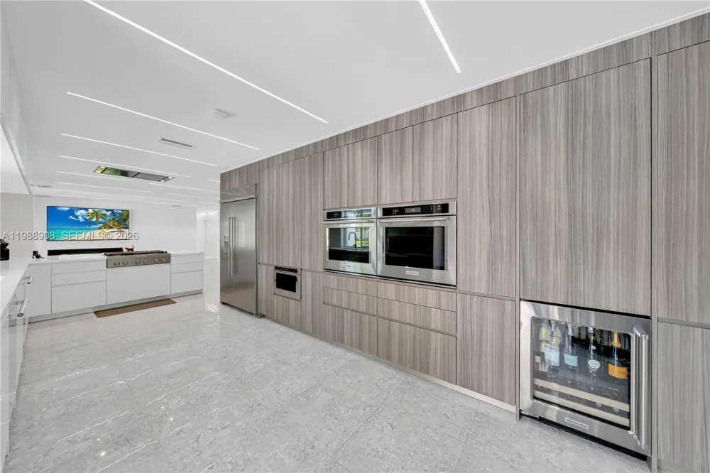 10705 SW 128th Ter Miami, FL 33176