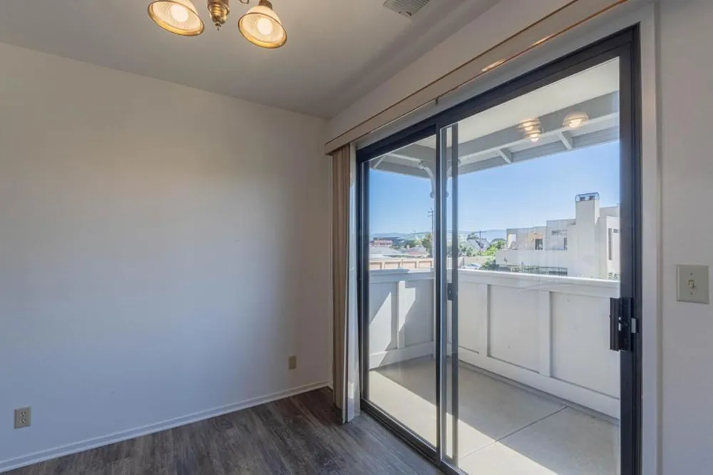 1052 Padre Drive #3 Salinas, CA 93901