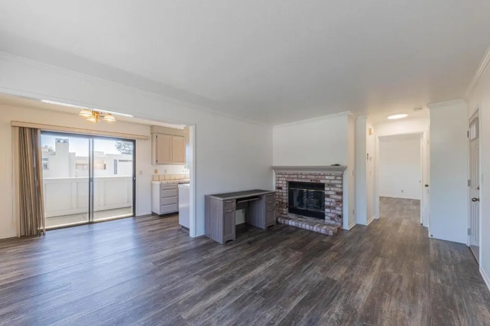 1052 Padre Drive #3 Salinas, CA 93901