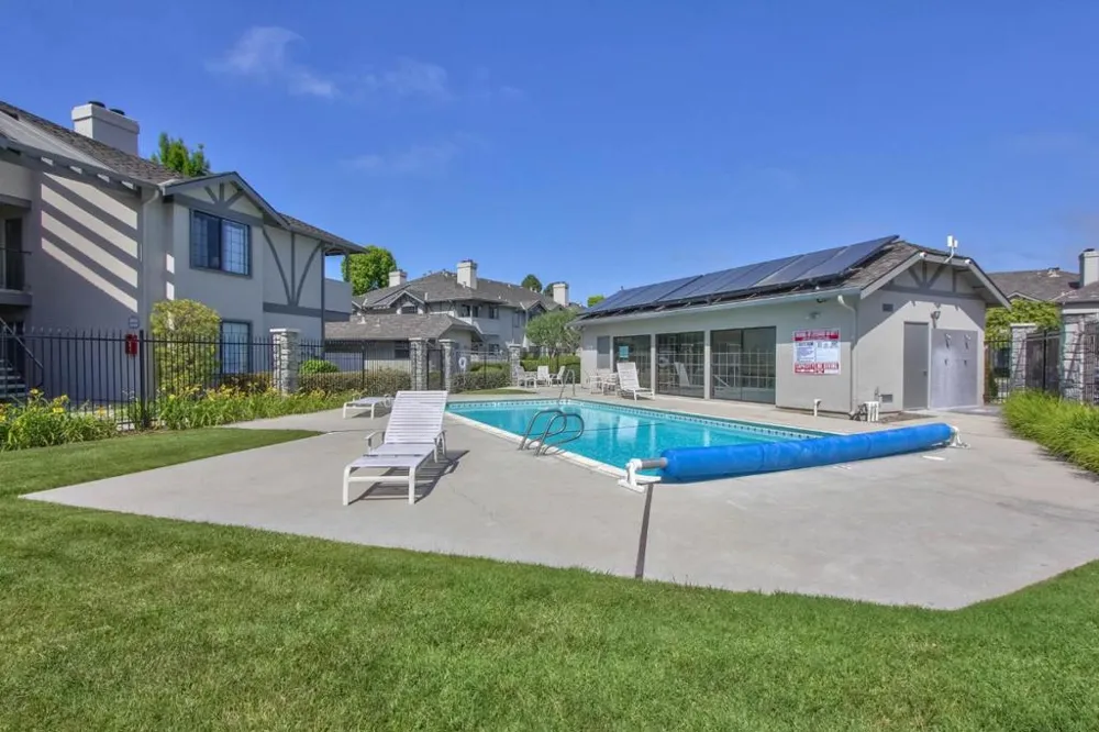 1052 Padre Drive #3 Salinas, CA 93901