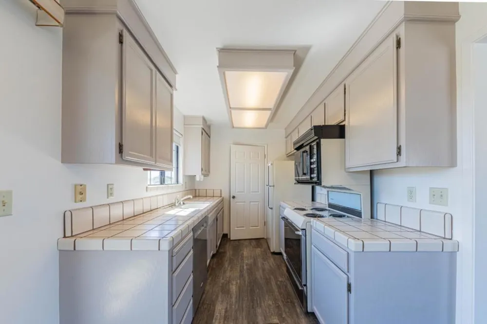 1052 Padre Drive #3 Salinas, CA 93901