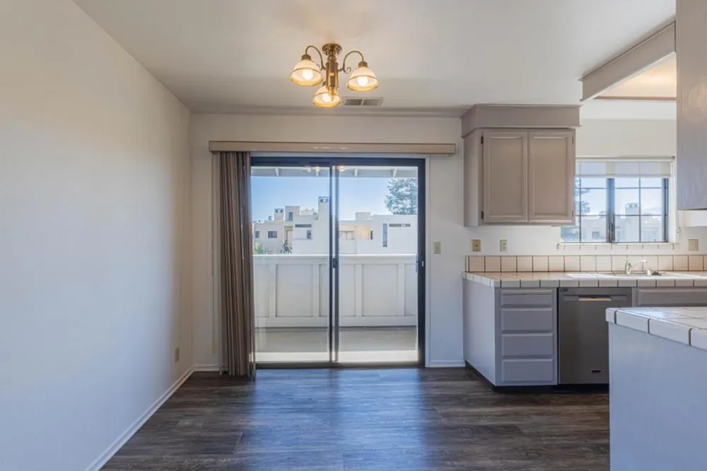 1052 Padre Drive #3 Salinas, CA 93901