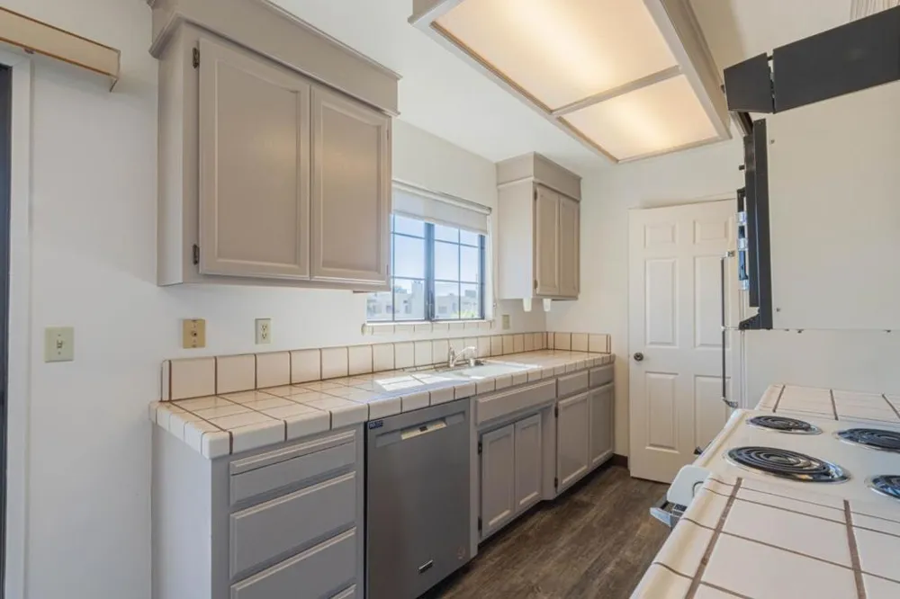1052 Padre Drive #3 Salinas, CA 93901