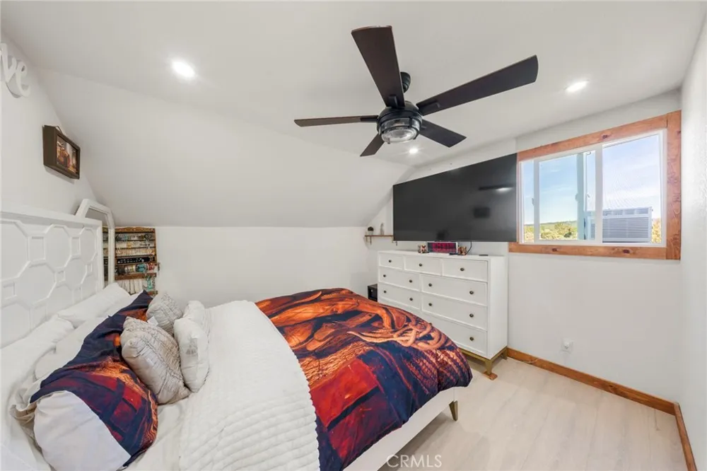 16561 Jacksonville Jamestown, CA 95327