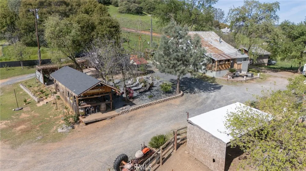 16561 Jacksonville Jamestown, CA 95327