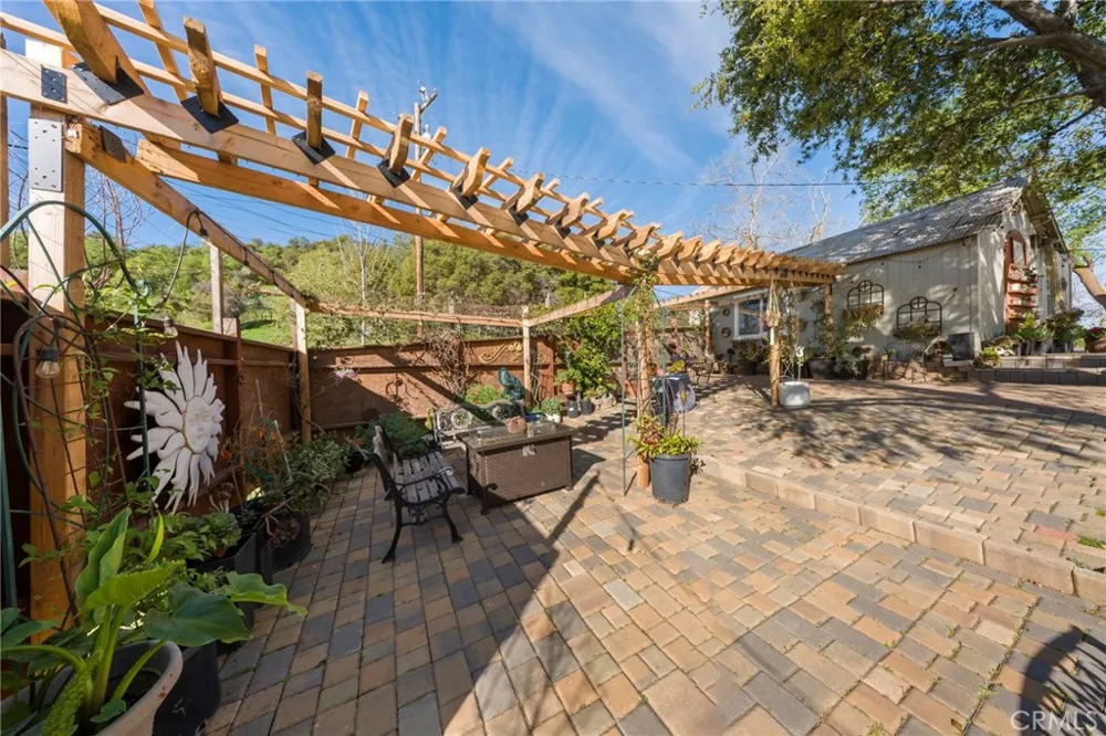 16561 Jacksonville Jamestown, CA 95327