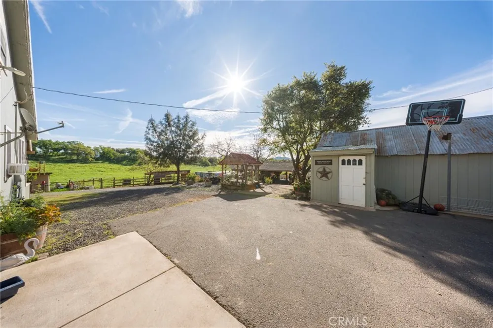 16561 Jacksonville Jamestown, CA 95327