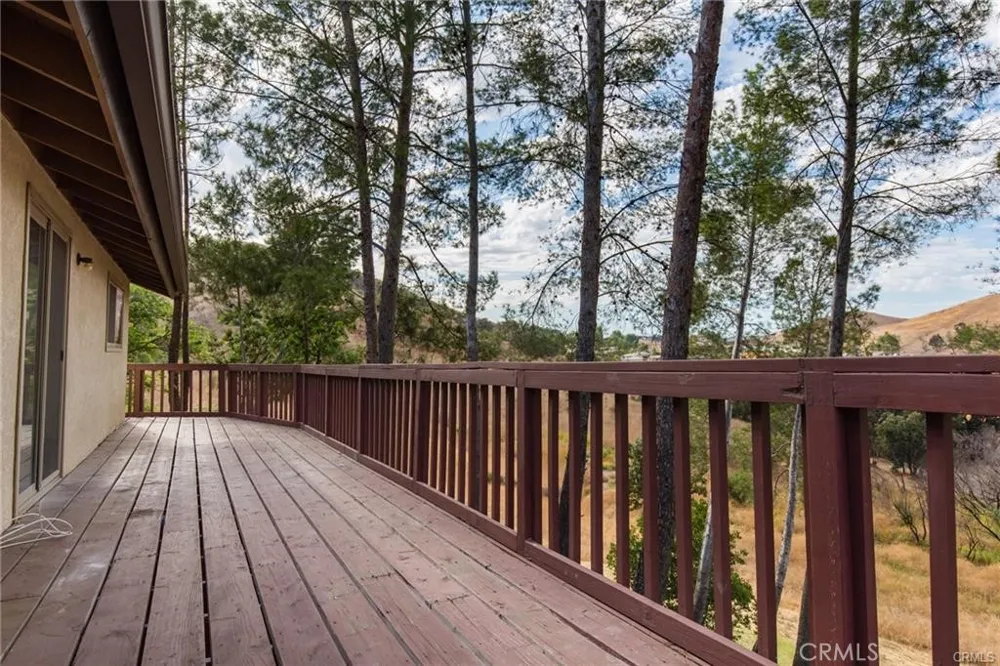 27601 Endeavor Street Agoura Hills, CA 91301
