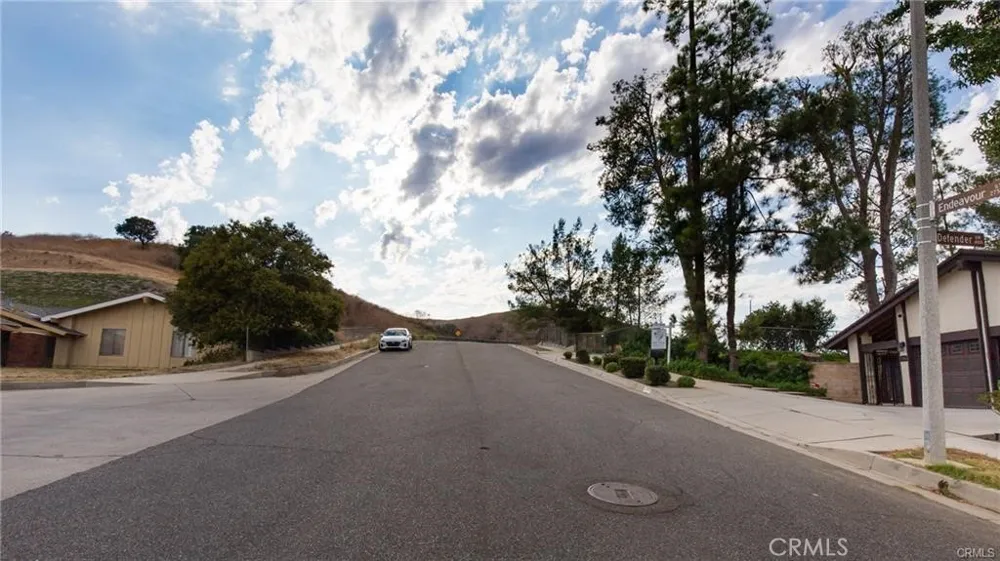 27601 Endeavor Street Agoura Hills, CA 91301