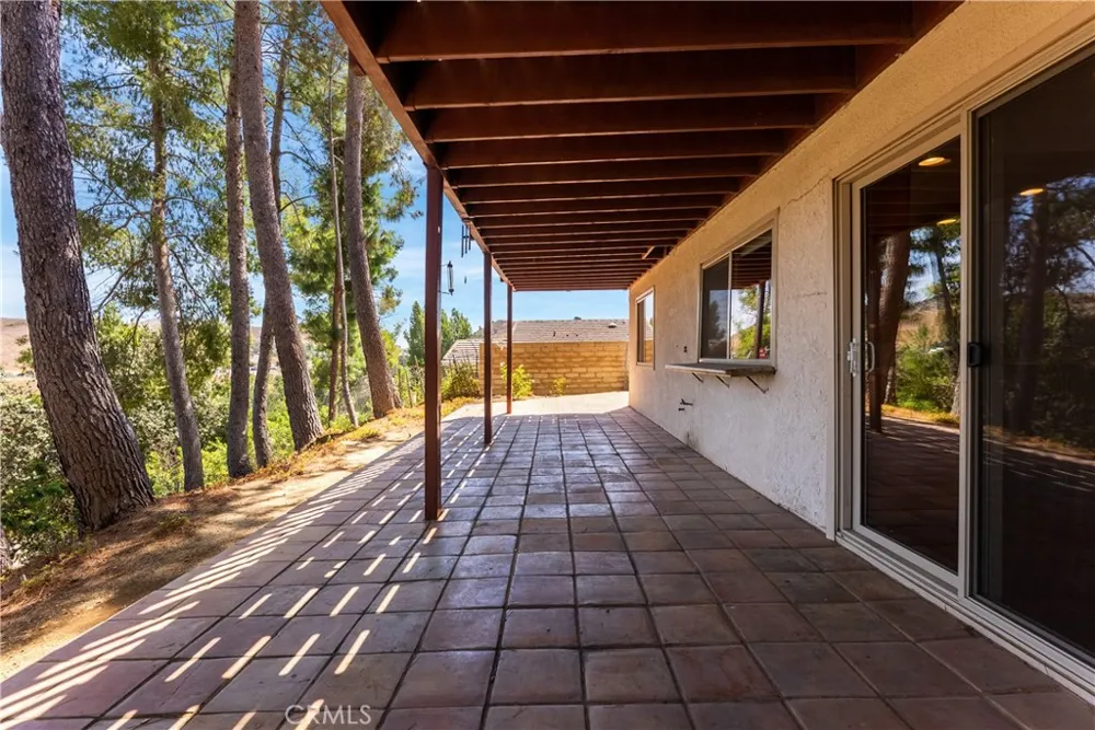 27601 Endeavor Street Agoura Hills, CA 91301