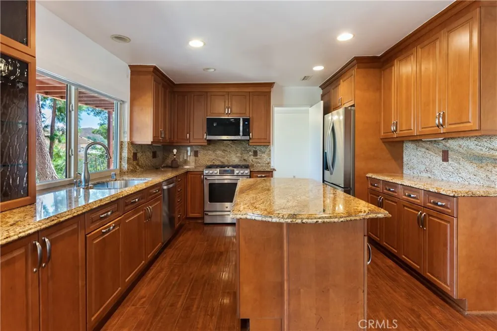 27601 Endeavor Street Agoura Hills, CA 91301