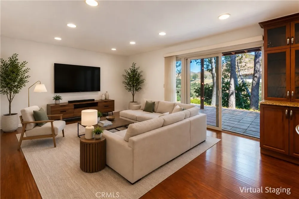 27601 Endeavor Street Agoura Hills, CA 91301