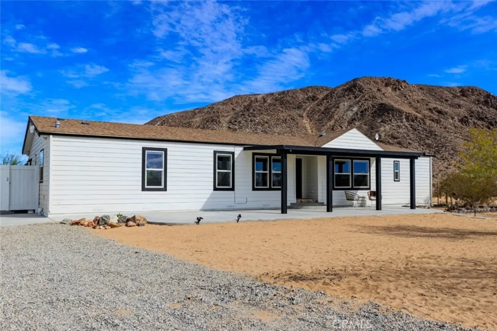 58770 Gerrie Lane Landers, CA 92285