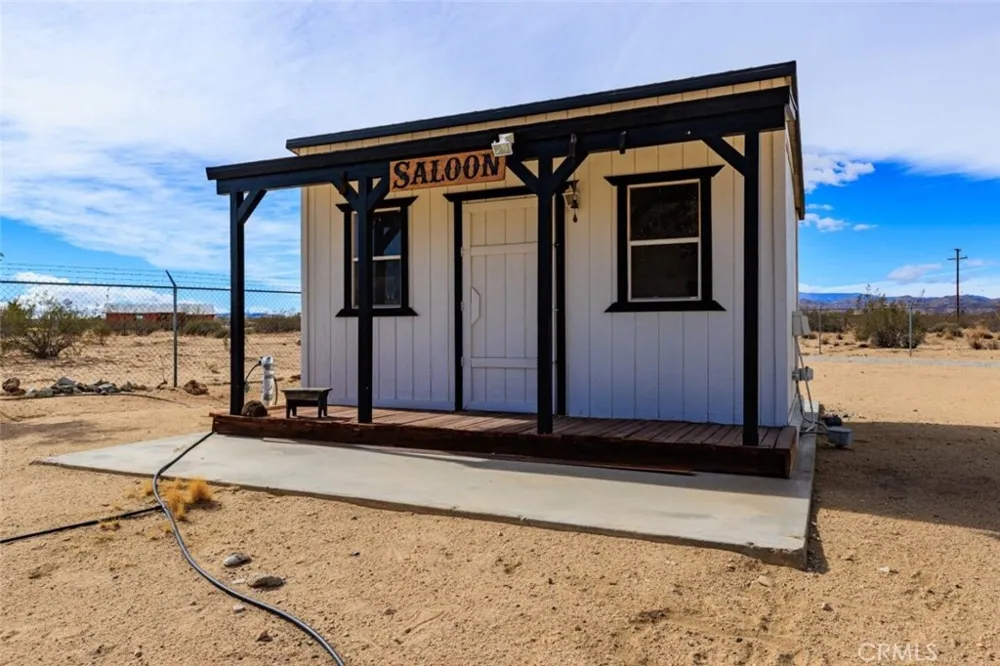 58770 Gerrie Lane Landers, CA 92285