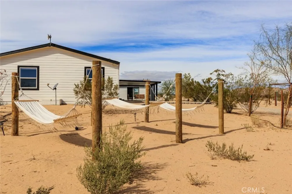 58770 Gerrie Lane Landers, CA 92285