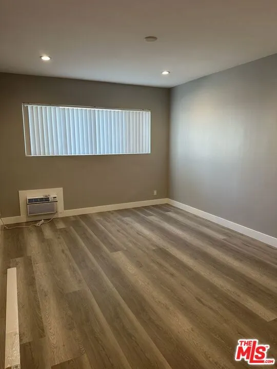 326 S Serrano Avenue #4 Los Angeles, CA 90020