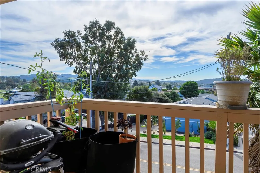 171 Brisco Rd. #8 Arroyo Grande, CA 93420