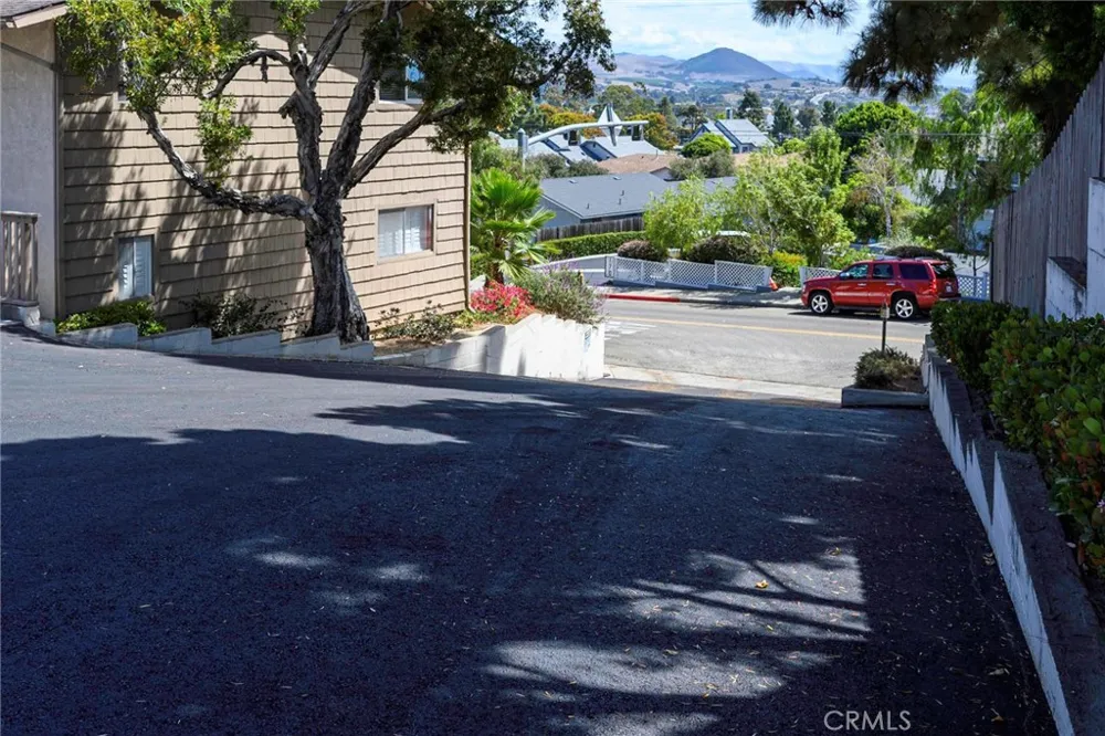 171 Brisco Rd. #8 Arroyo Grande, CA 93420