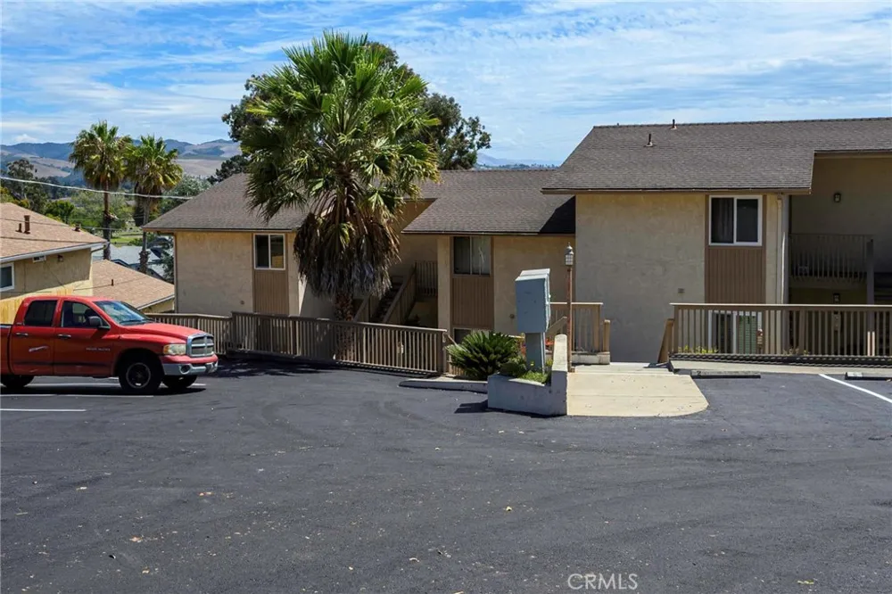 171 Brisco Rd. #8 Arroyo Grande, CA 93420