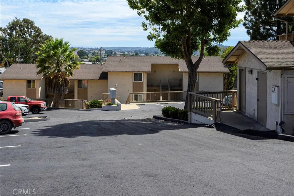 171 Brisco Rd. #8 Arroyo Grande, CA 93420