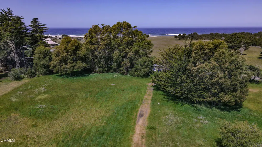 23401 California Hwy 1 Fort Bragg, CA 95437