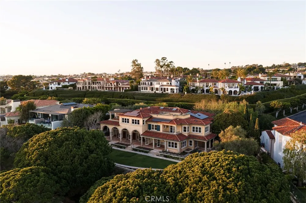 34 Pelican Point Newport Coast, CA 92657