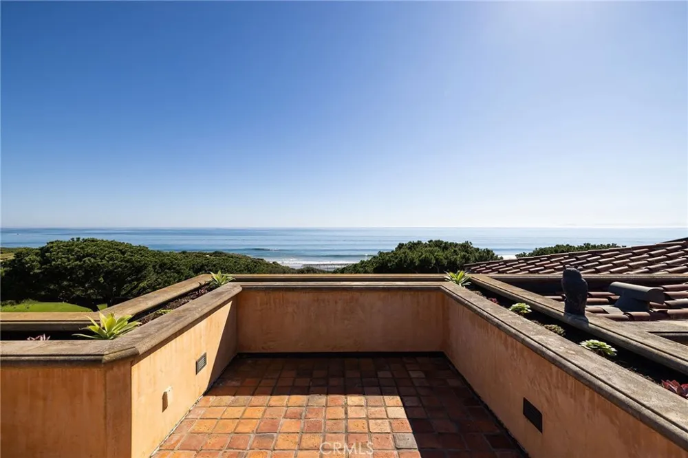 34 Pelican Point Newport Coast, CA 92657
