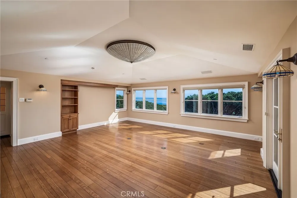 34 Pelican Point Newport Coast, CA 92657