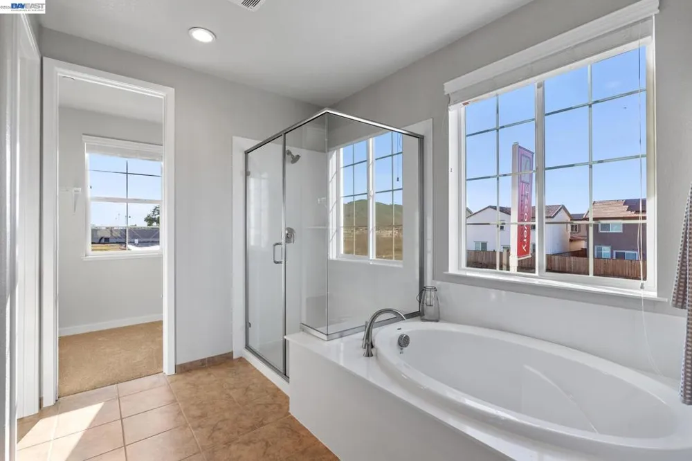 2413 Golden way Fairfield, CA 94533