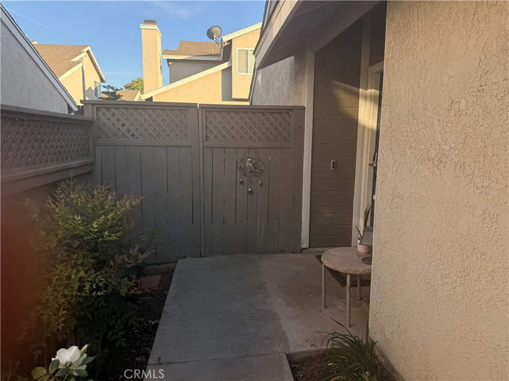 863 Encino Corona, CA 92882