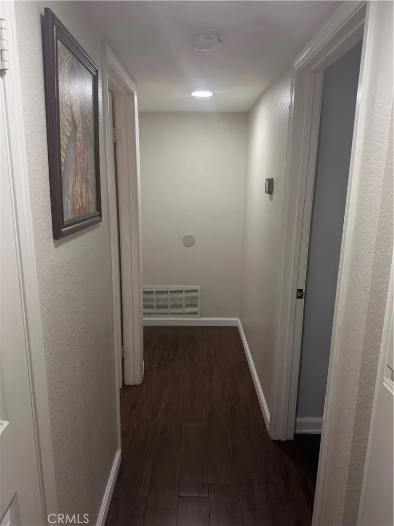 863 Encino Corona, CA 92882