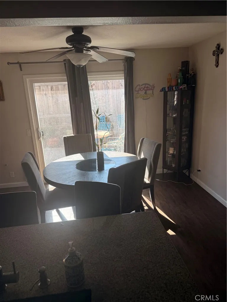 863 Encino Corona, CA 92882