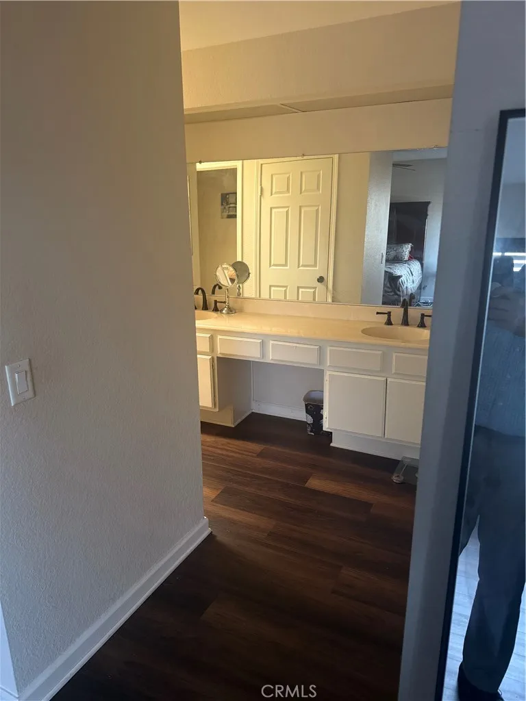 863 Encino Corona, CA 92882