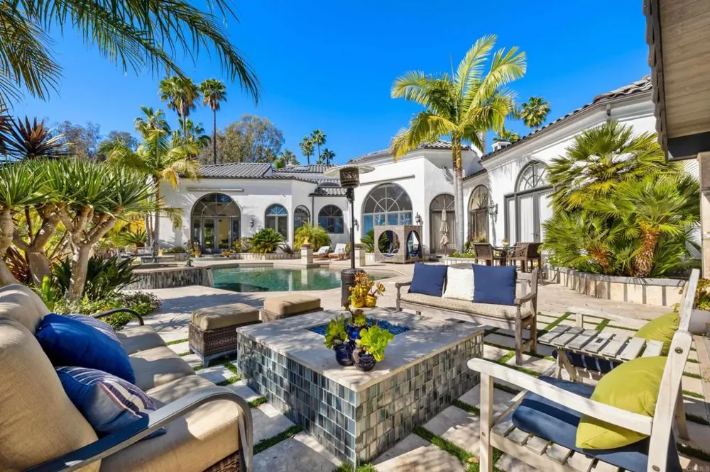 16427 Avenida Cuesta Del Sol Rancho Santa Fe, CA 92067