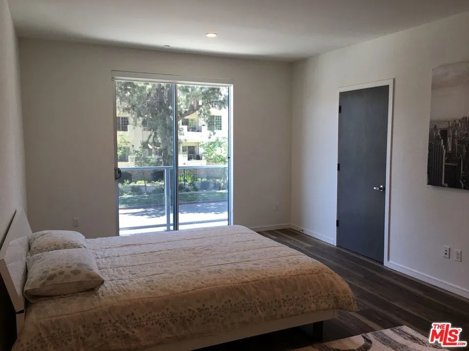 4600 Coldwater Canyon Avenue #205 Studio City, CA 91604