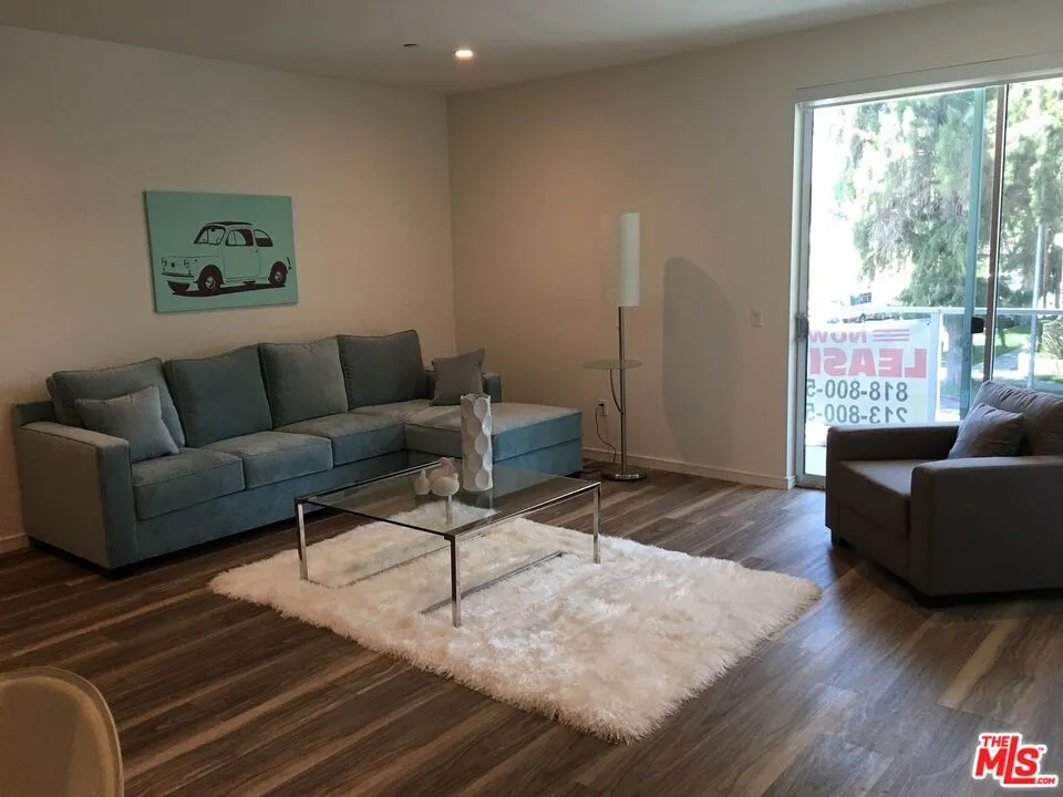 4600 Coldwater Canyon Avenue #205 Studio City, CA 91604