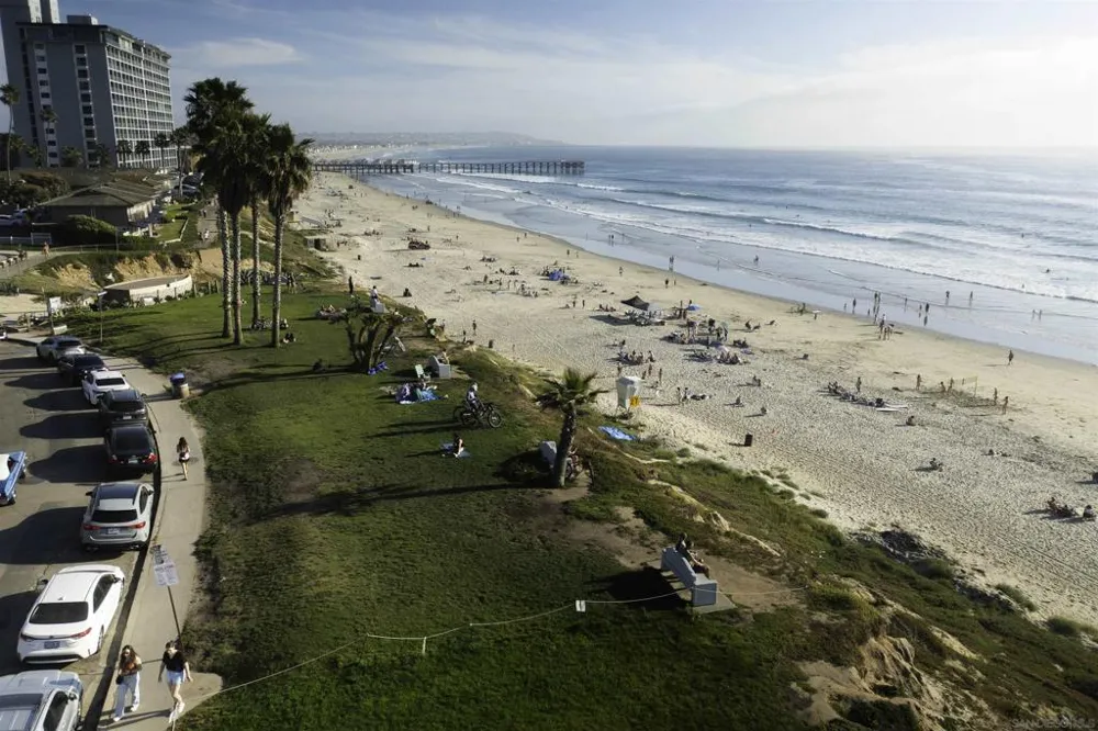4933 Ocean Boulevard San Diego, CA 92109