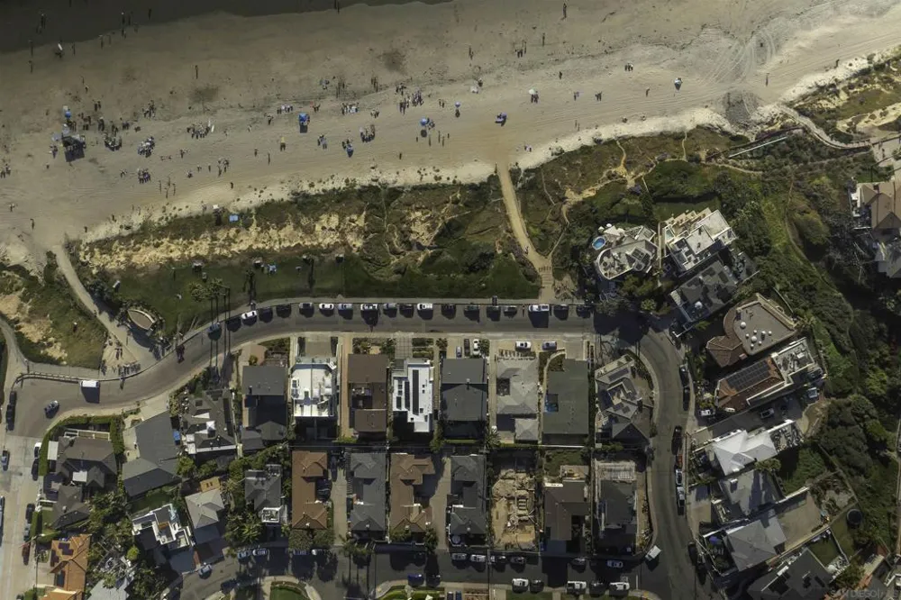 4933 Ocean Boulevard San Diego, CA 92109