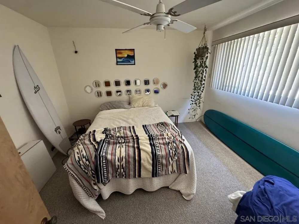 4933 Ocean Boulevard San Diego, CA 92109