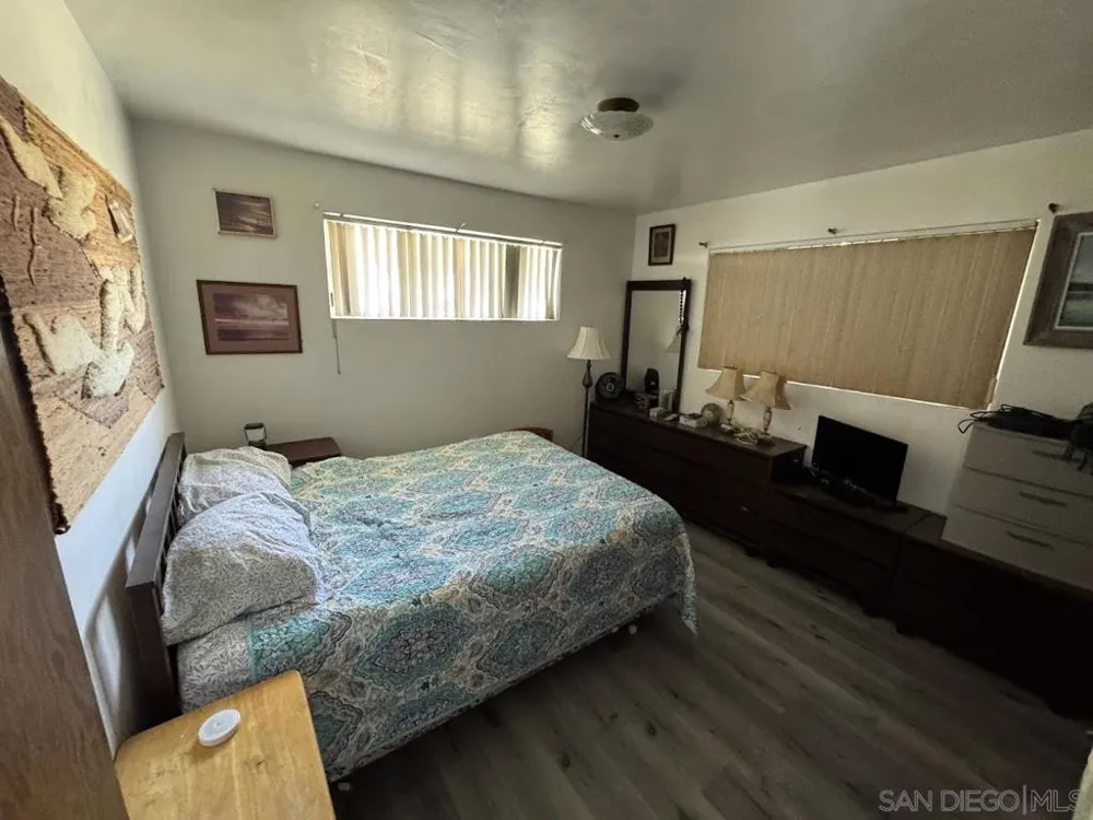 4933 Ocean Boulevard San Diego, CA 92109