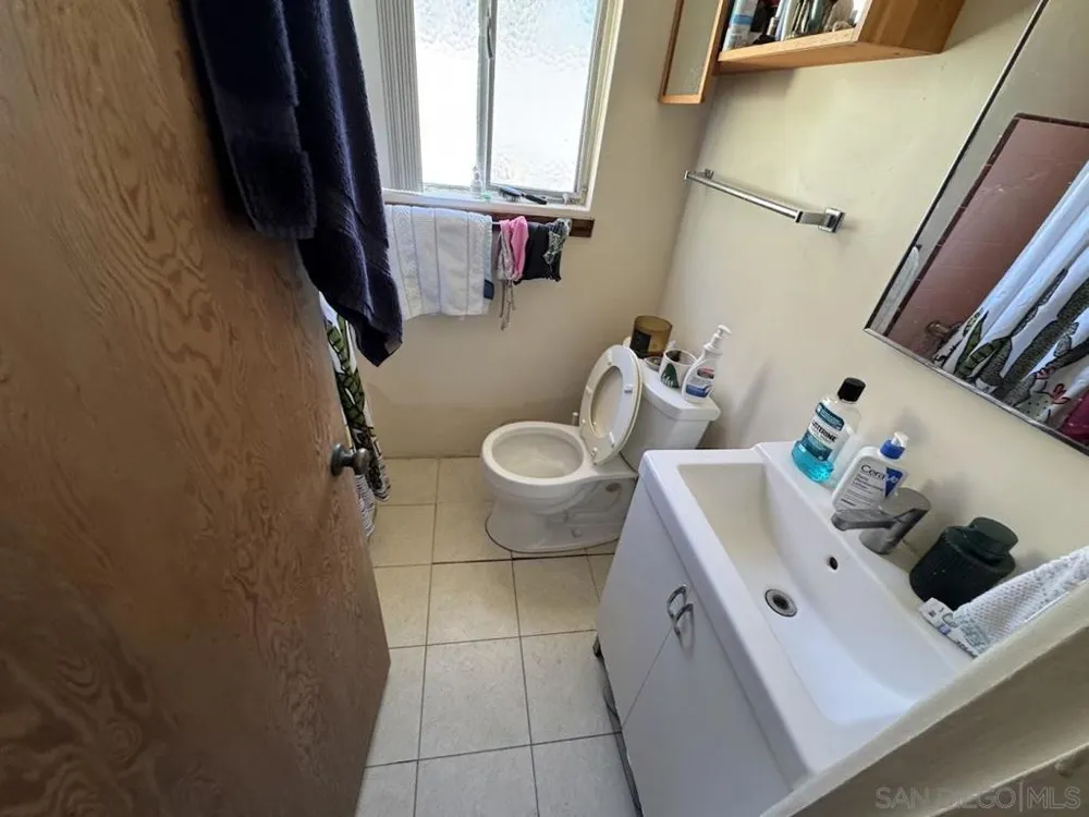 4933 Ocean Boulevard San Diego, CA 92109