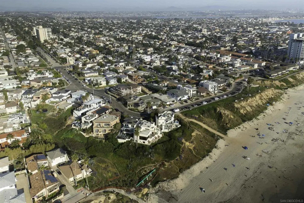 4933 Ocean Boulevard San Diego, CA 92109