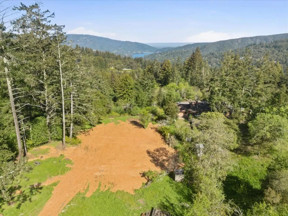 22065 Old Santa Cruz Highway Los Gatos, CA 95033